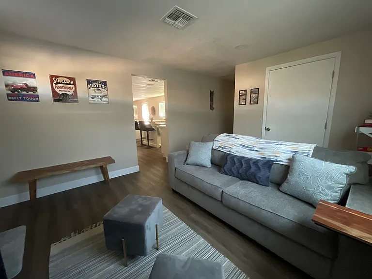4350 El Camino Rd — Photo 32