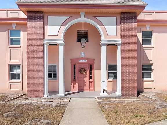 3rd image of 1153 Rue Des Rois APT 1A