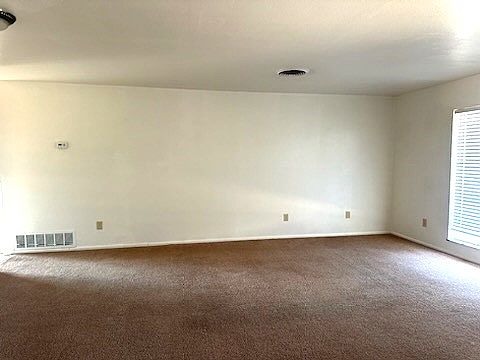1st image of 2215 Thomas Dr