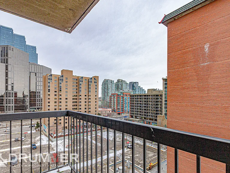 1009-108 3rd Ave SW #1009 — Photo 16