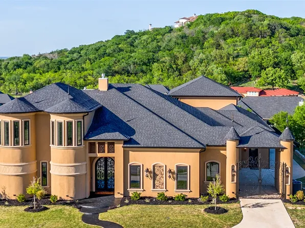 2621 Whispering Oaks Cv, Cedar Hill, TX 75104