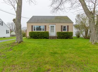 87 Hicks St, Portland, ME 04103