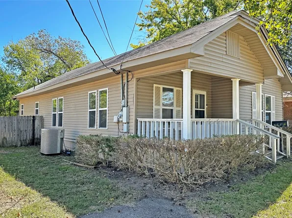 710 N Newsom St, Mineola, TX 75773