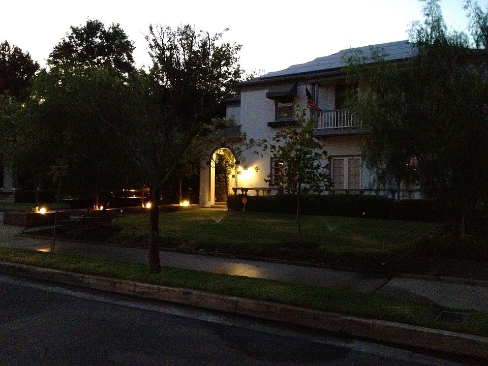 2nd image of 1023 E Weldon Ave