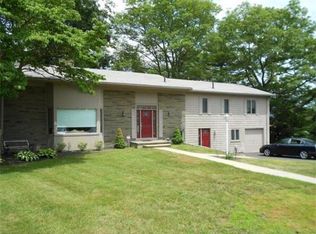 8 Lourdes Rd, Somerset, MA 02726