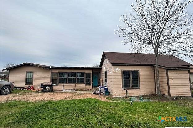 1st image of 419 W Main St