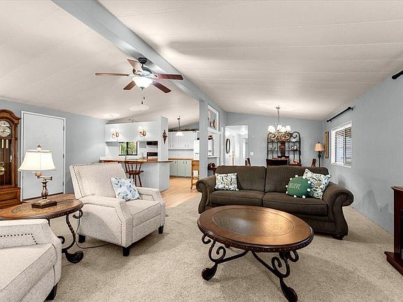 2nd image of 4578 Chippewa Ln #285