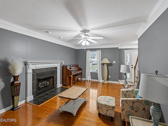 5th image of 3515 Branch Hill Ln
