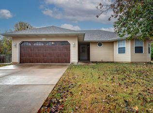 208 E Wilson St, Republic, MO 65738