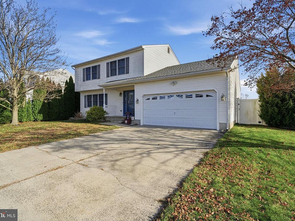 1st image of 1553 Windward Ave