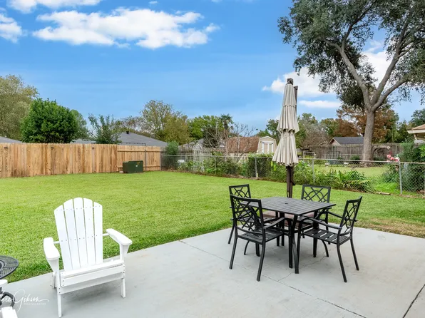 106 Fountainbleu Dr, Shreveport, LA 71115