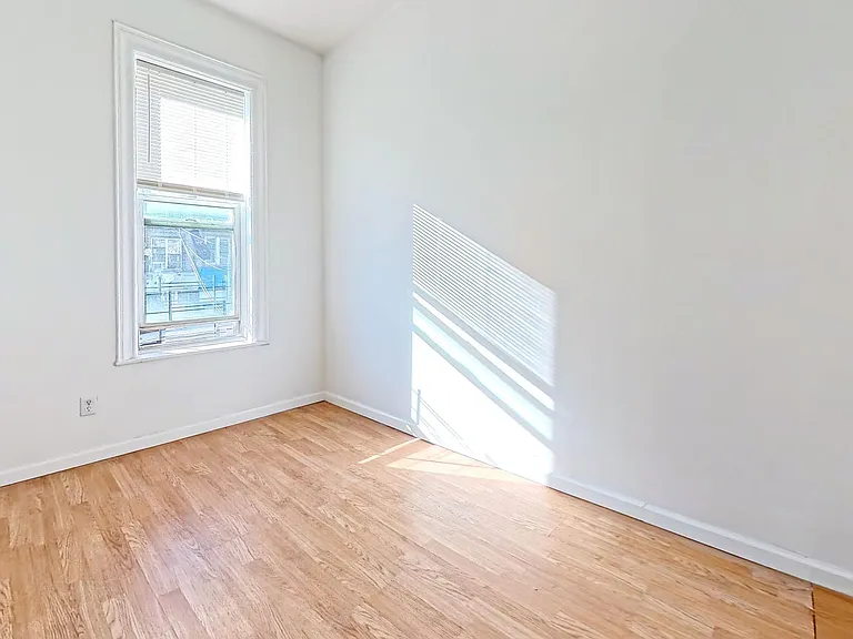 5915 7th Ave #2 — Photo 10
