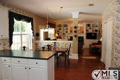 4th image of 6552 Spicewood Ln