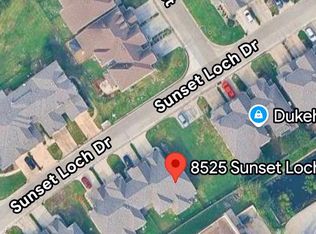 8525 Sunset Loch Dr, Spring, TX 77379