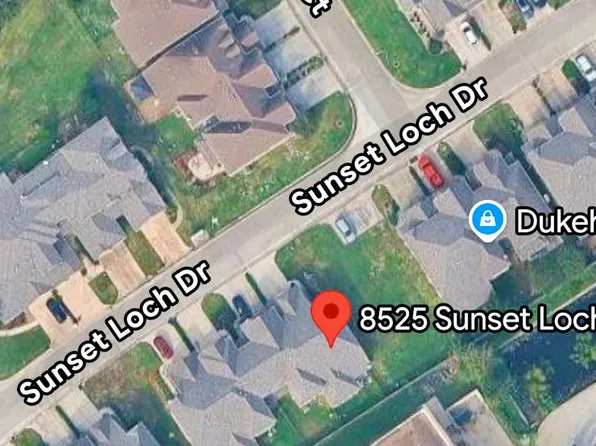 8525 Sunset Loch Dr, Spring, TX 77379