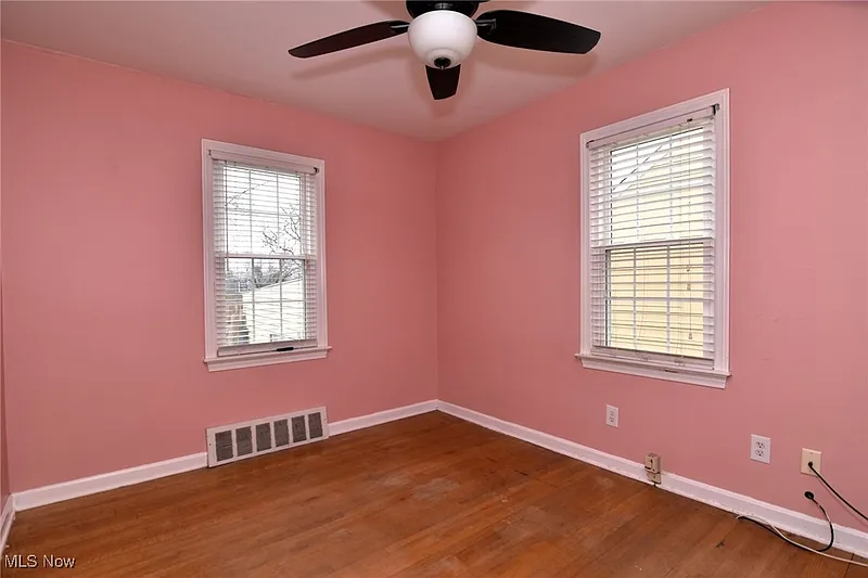 Thumbnail 15
