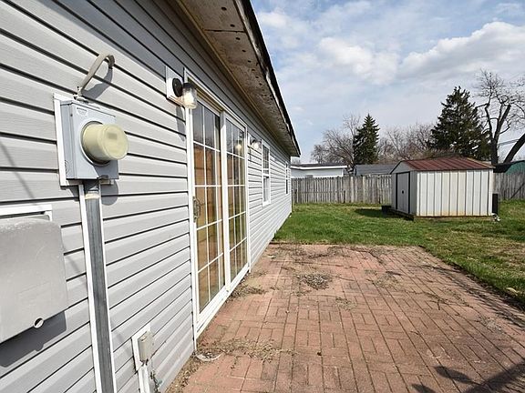 5th image of 328 Galewood Dr