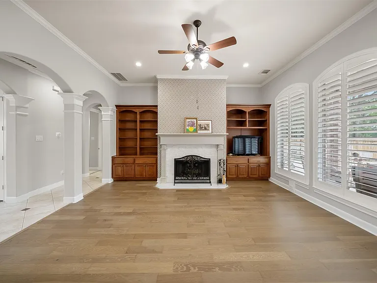 390 Wedgewood Dr — Photo 20