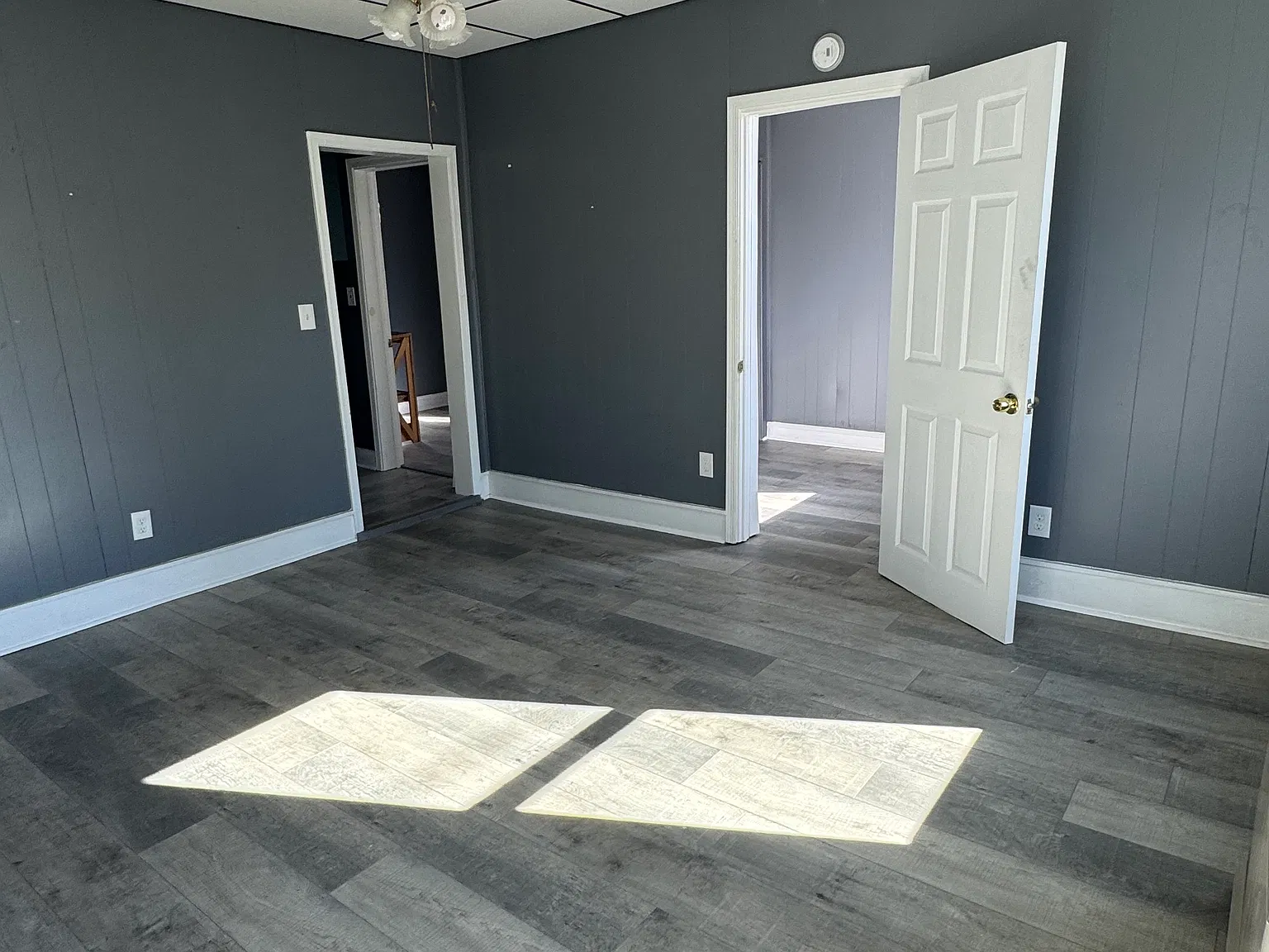 2 bed, $1,250 — Photo 2