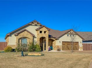 716 Magan Ln, Jarrell, TX 76537