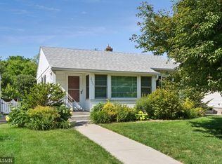 2133 Highland Pkwy, Saint Paul, MN 55116