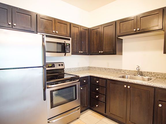 4th image of 0103 SW Meade St APT 5