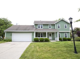 W198S8506 Bendingbrae Dr, Muskego, WI 53150