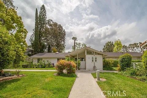 1st image of 618 Avenida Sevilla