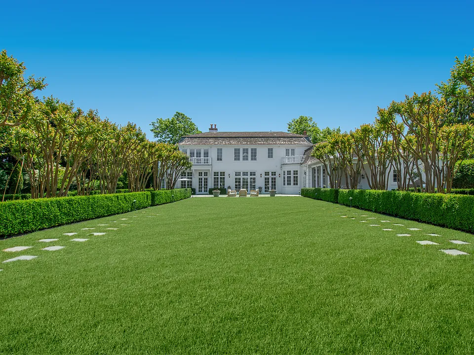 3 Halsey Farm Dr