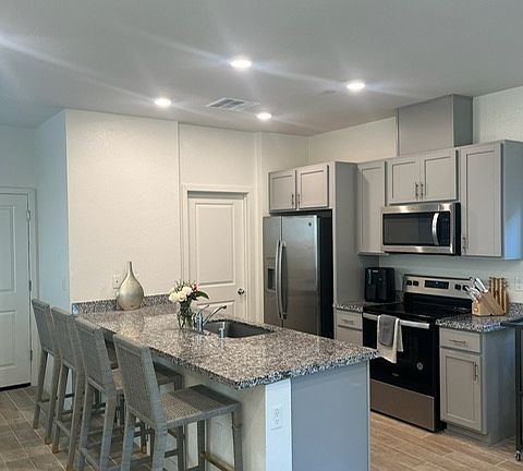 4th image of 5464 Molino Cir