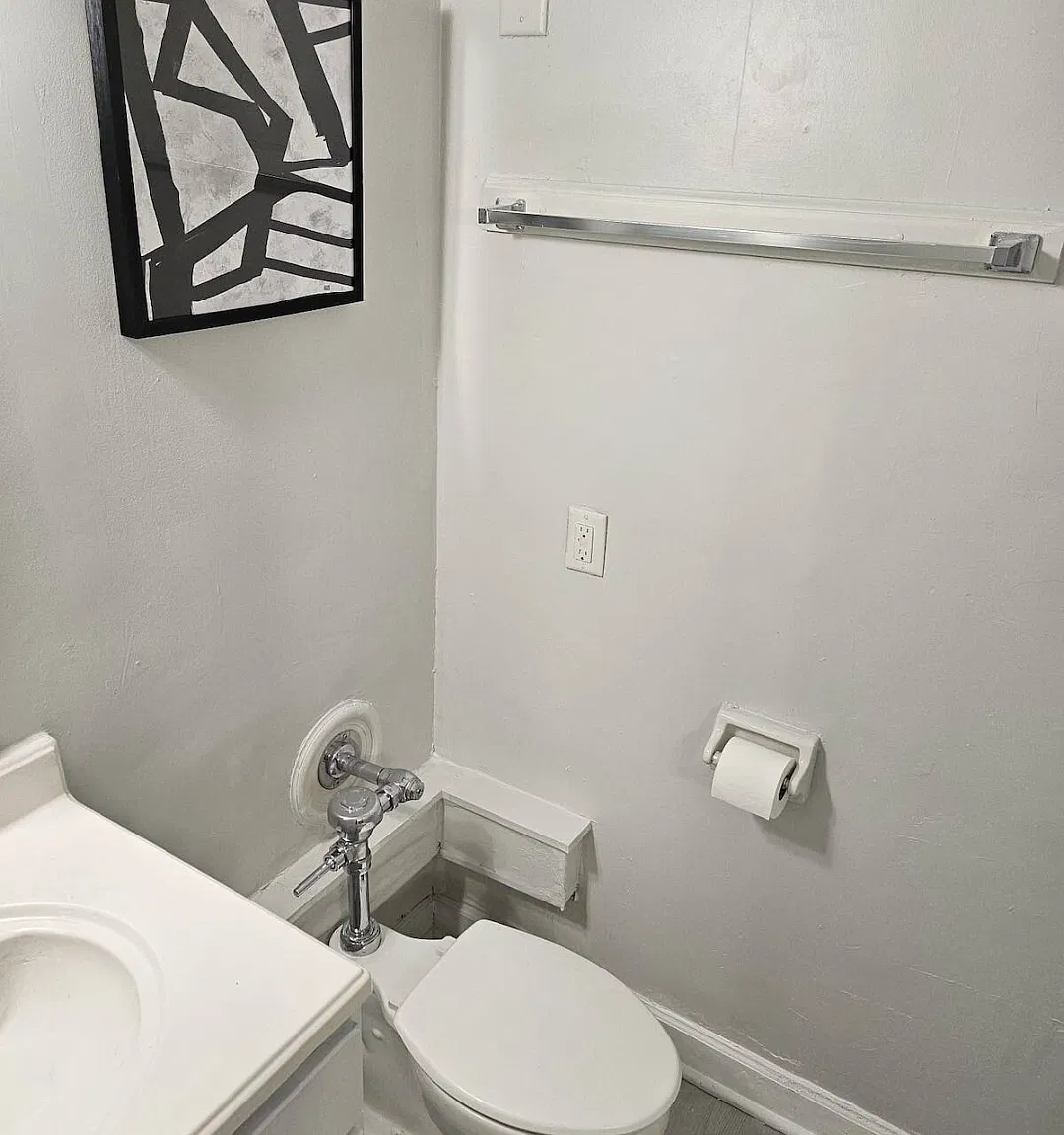 Studio, 438 sqft, $1,200 — Photo 4