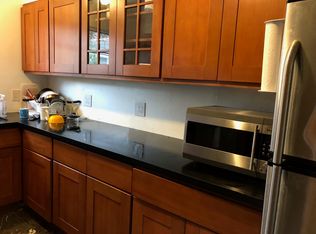 2075 Sacramento St, Berkeley, CA 94702