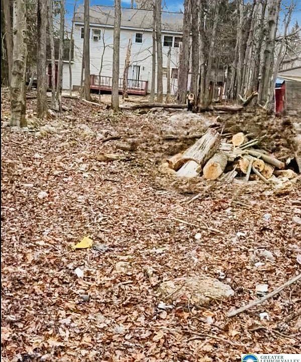 1st image of 361 Crestview Dr