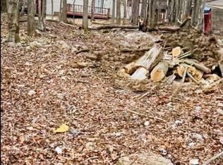 361 Crestview Dr, Tobyhanna, PA 18466