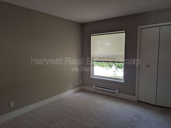 5th image of 218 Shoreline Ct