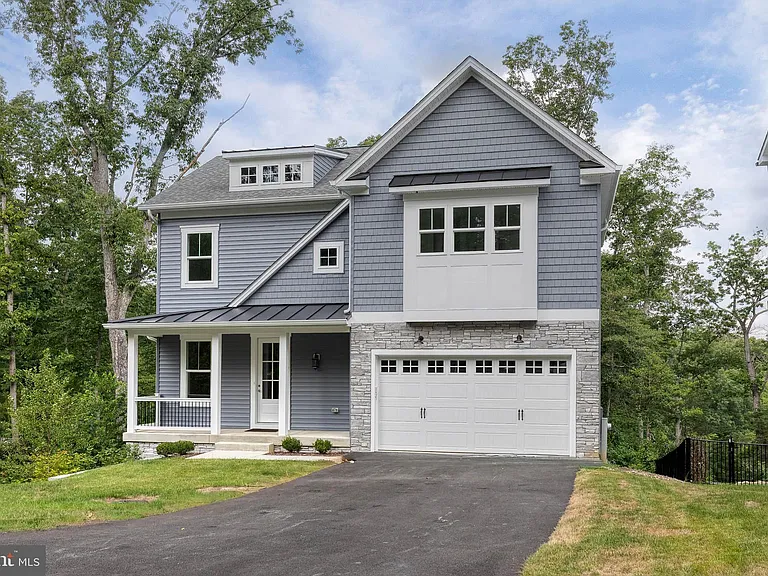 610 Echo Cove Dr — Photo 2