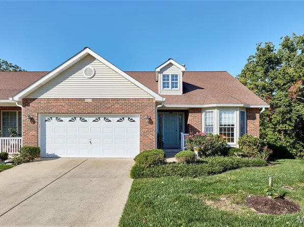5717 Hillcamp Ct, Saint Louis, MO 63128