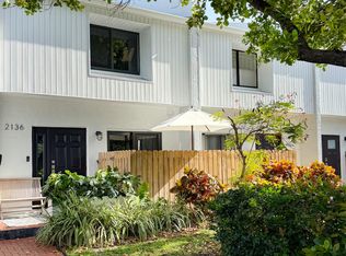 2136 NE 44th Street #4, Lighthouse Point, FL 33064