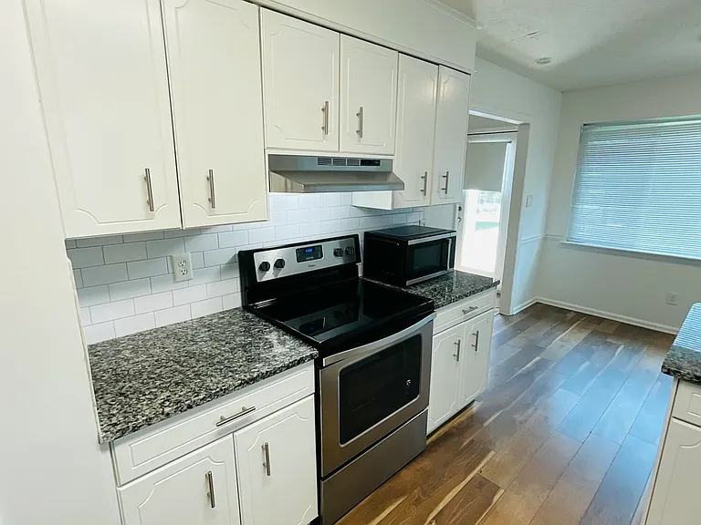 2214 Pepperidge Dr — Photo 10