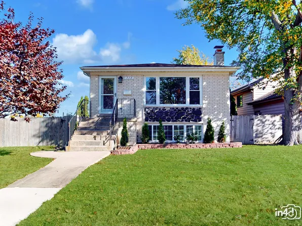 719 N Wille St, Mount Prospect, IL 60056