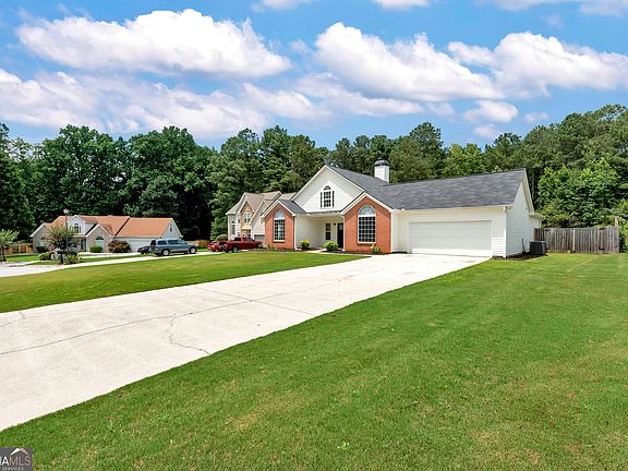 5th image of 5145 Victoria Park Dr