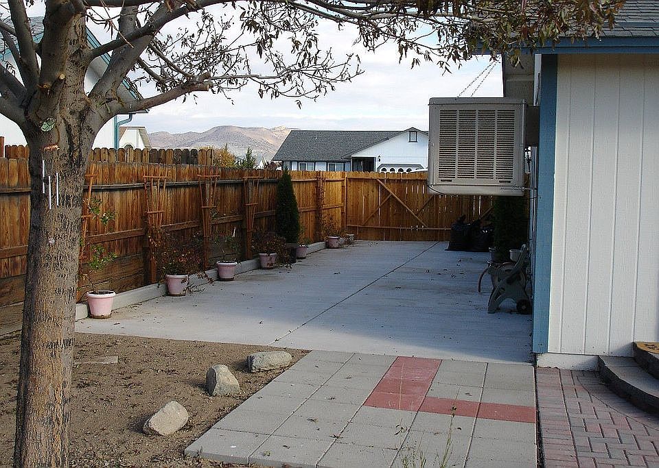 2nd image of 280 Carlene Dr
