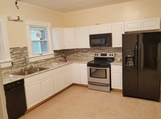 533 Hanover St, Fall River, MA 02720