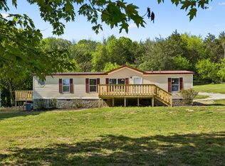 1085 Hawkins Branch Rd, Bethpage, TN 37022