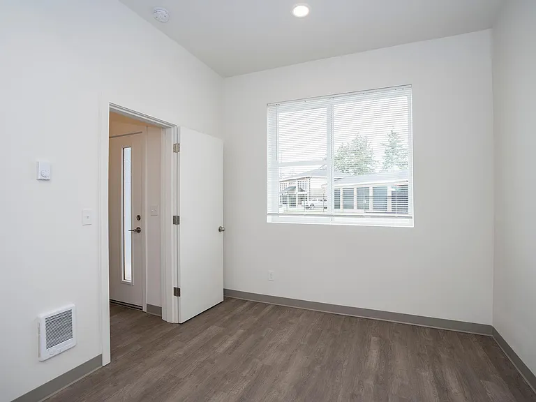 11112 Freiday St SW #A-4 — Photo 5