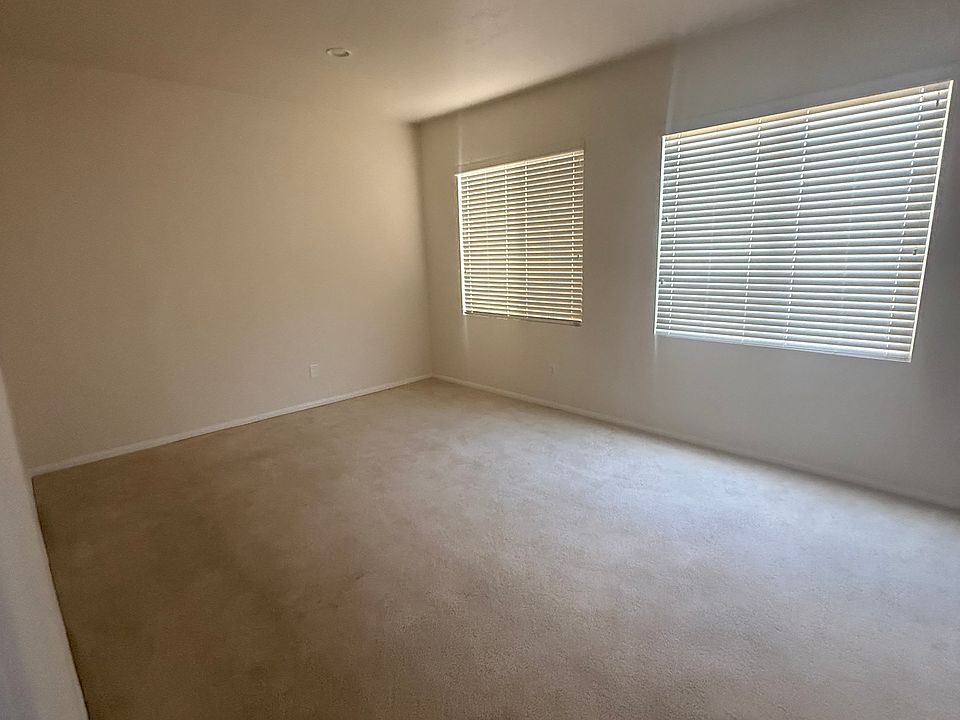 1st image of 26659 Quartz Rd
