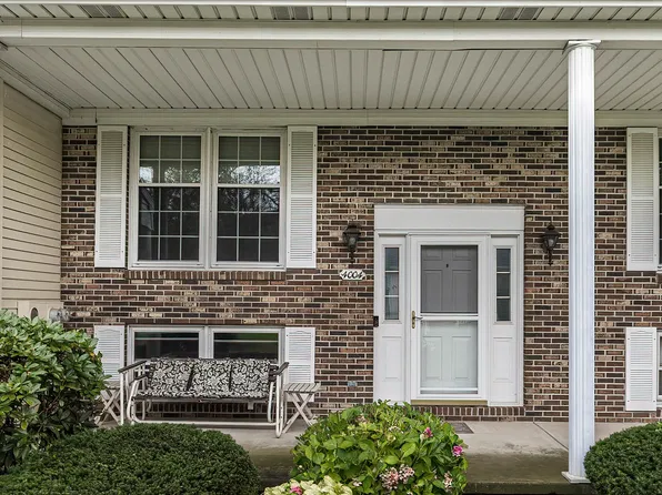 4004 Greenway Dr, Erie, PA 16506