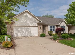 2174 Hogan Ct S, Bettendorf, IA 52722