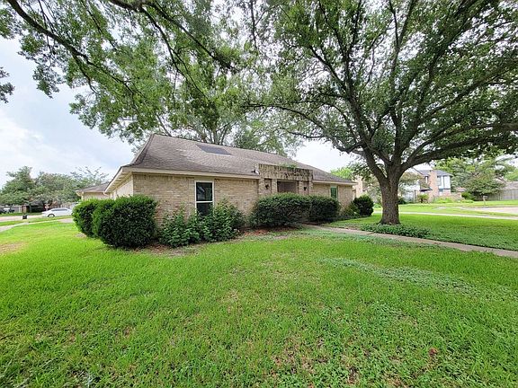 3rd image of 21303 Park Holly Ct