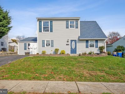 32 Aspen Ln, Levittown, PA, 19055